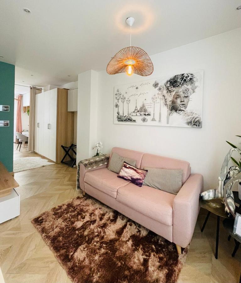 Le Nid Douillet De Patricia Apartment Paris Exterior foto